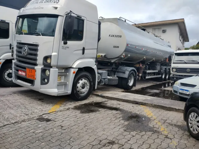 Constelation 19 320 único dono 187.000km