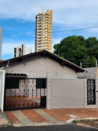 Casa com 5 quartos no Bairro Goiabeiras