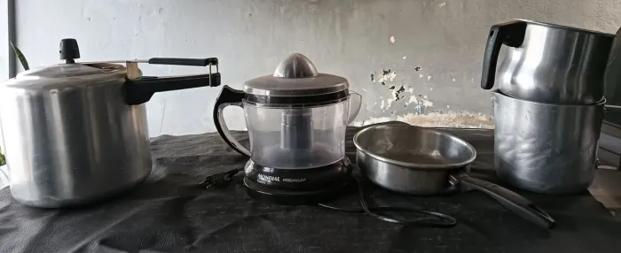 KIT COZINHA 5 PECAS PANELA PRESSÃO MARIOTTI ESPREMEDOR DE FRUTAS MONDIAL 110v