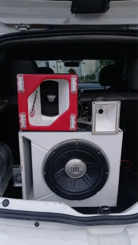Som automotivo