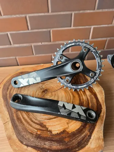 Pedivela SRAM NX 34T usado