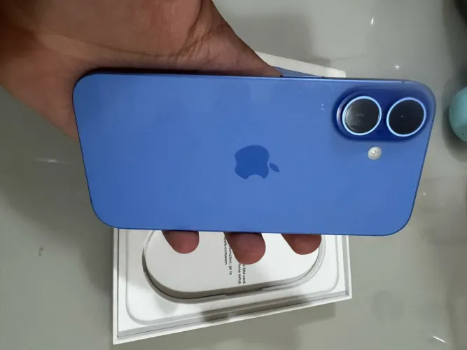iPhone 16 azul 128GB original impecável
