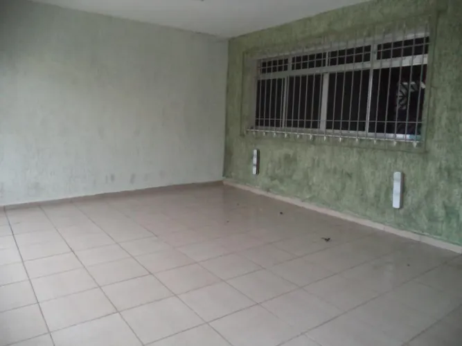 Sobrado com 3 dormitórios para alugar, 284 m² por R$ 4.068,00/mês - Vila Palmares - Santo