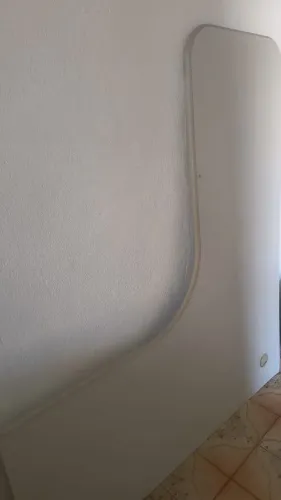 Mesa de escritório em L