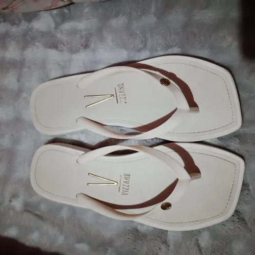 Vendo sandália Vizzano