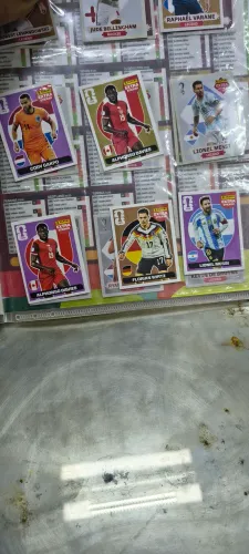 Figurinhas da copa legend prata bronze e bordô