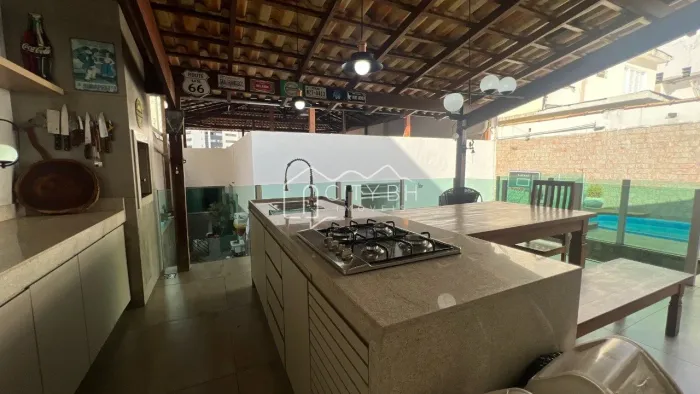 Casa com 4 quartos no Nova Granada para venda.
