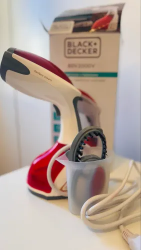 Vaporizador/Higieniador de Roupas Black&Decker 