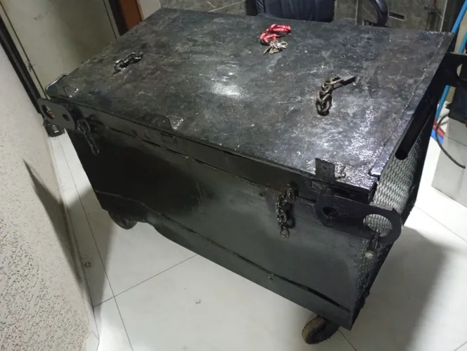 Baú e caixas para ferramentas