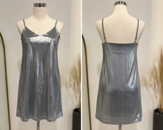 Vestido Curto Prateado Metalizado de Alcinha | Nunca usado