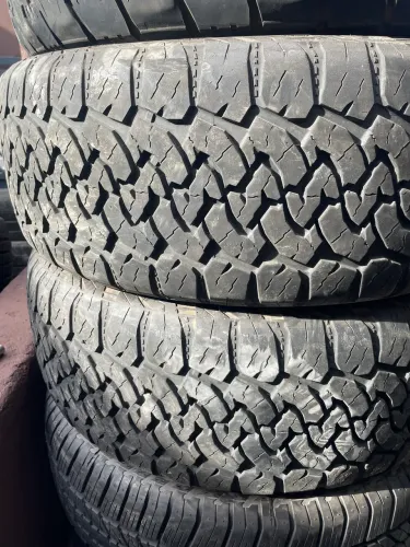 Pneus 255/55 19 dois seminovos por apenas 650$ os dois pra amarok