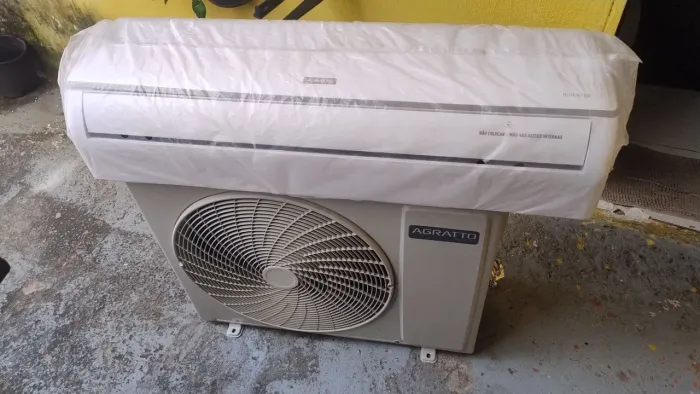 Vendo agratto 30 mil btus inverter nunca instalada