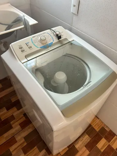 Máquina de lavar 12 quilos muito nova