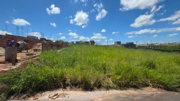 Excelente terreno no Condomínio Eville Rio Preto - Aceita financiamento!