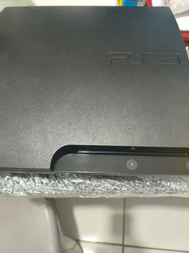 2 PlayStation 3 islim sem imagem.