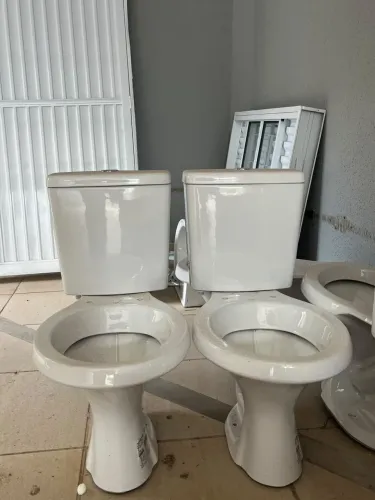 Vende-se vaso sanitário