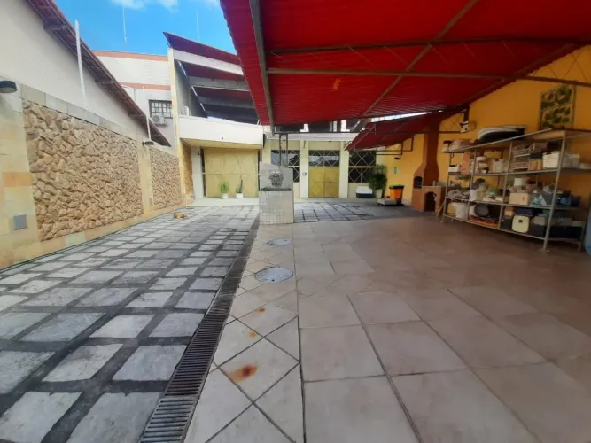 Galpão, 700 m² - venda por R$ 1.200.000 ou aluguel por R$ 9.000/mês - Bento Ribeiro - Rio