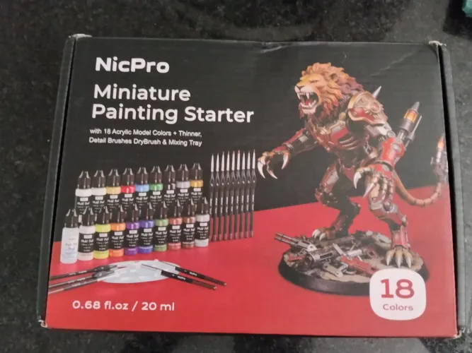 Kit para pintura de bonecos 18 cores R$300,00.       Não entrego