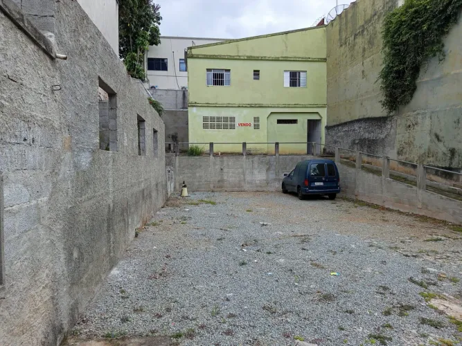 Alugo vaga de garagem para mensalista (Itaquera)