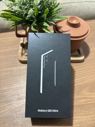 Galaxy S25 Ultra Titânio Cinza 256Gb Lacrado c/ NF e Garantia