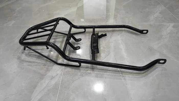 Suporte baú Titan 150