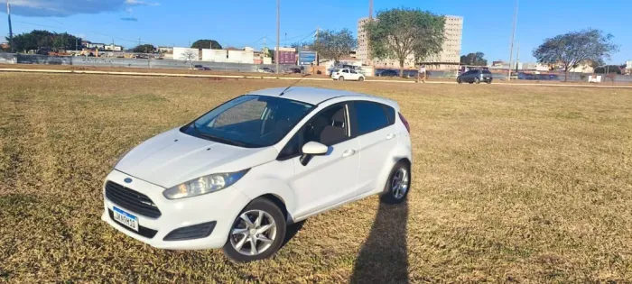 Ford Fiesta 1.5 16V Flex Mec. 5P 2014