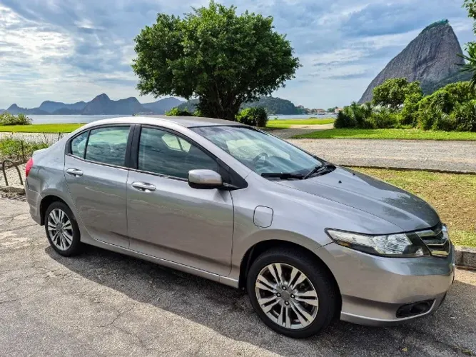 Honda City Sedan LX 1.5 Flex 16V 4P Aut. 2014