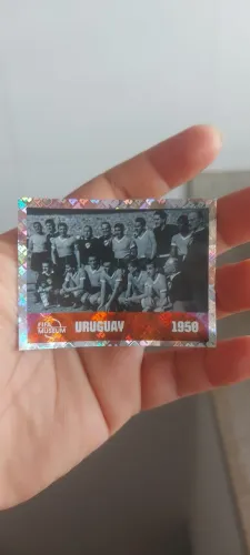 Figurinha Uruguay Fifa Museum 1950 prateada. Novinha em perfeito estado.
