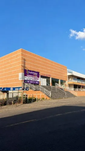 Loja ancora com pé direito duplo de 1.320m² no MAC Center - Locação ou venda