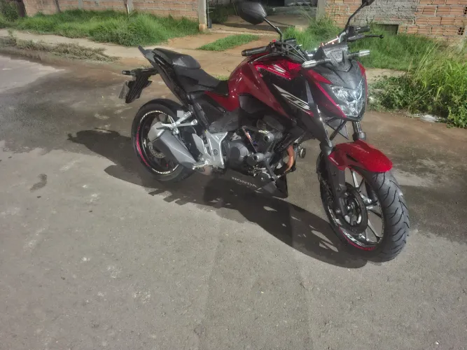 Cb 300f