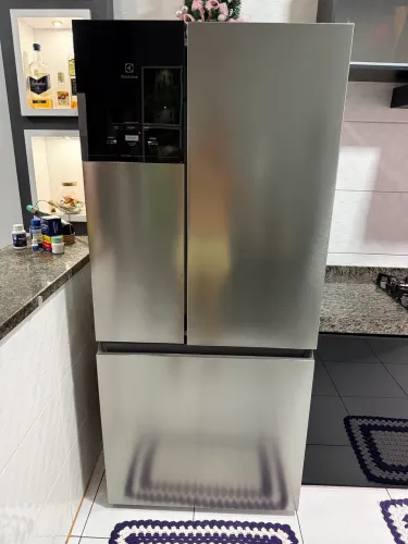 Geladeira Eletrolux 590L