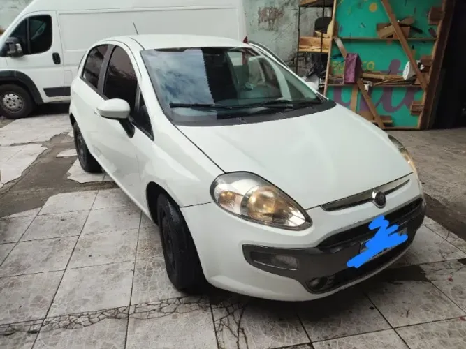Fiat Punto Essence 1.6 Flex 16V 5P 2013