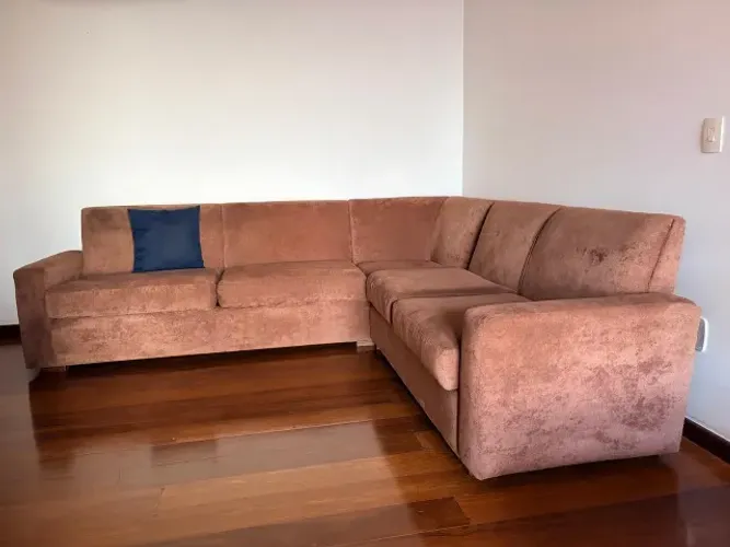 Sofá marrom 2,60 x 2,30 - ótimo estado
