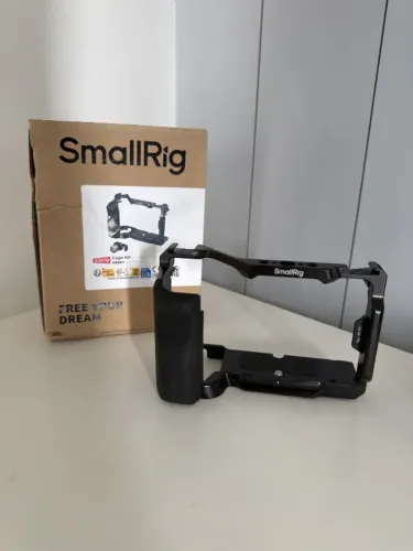 OPORTUNIDADE! Cage SmallRig para Sony ZV-E1 - Novo (Sem uso)