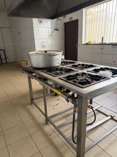 Fogão industrial inox Venâncio 6 boca 40x40