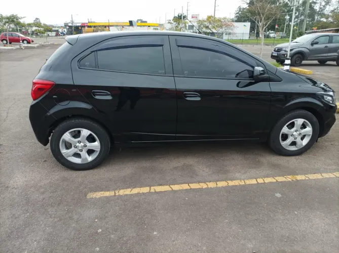 Chevrolet Onix Hatch LT 1.4 8V Flex Mec. 4P 2019