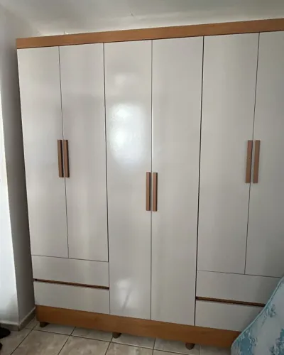 GUARDA ROUPA