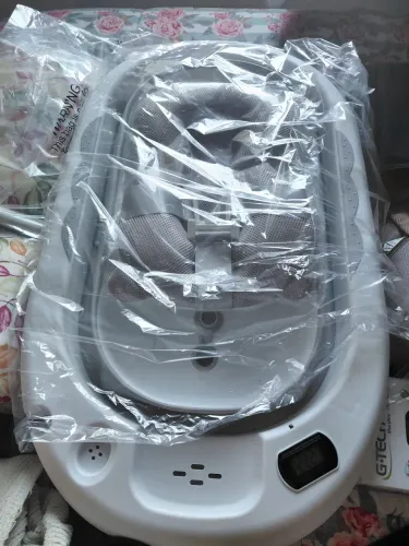 Banheira com suporte para bebê 