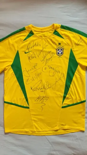 CAMISA SELEÇÃO BRASILEIRA RETRÔ ?
