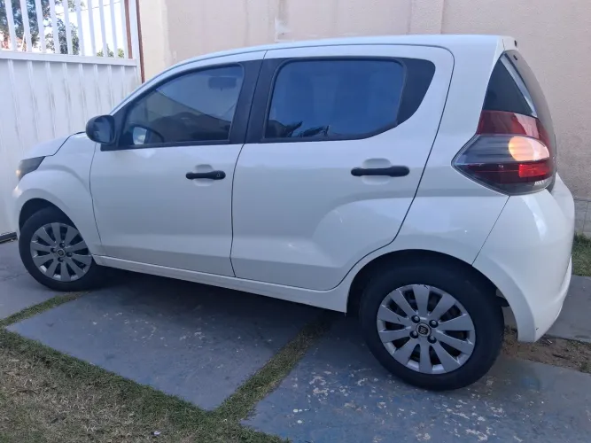 Fiat Mobi Like 1.0 Fire Flex 5P. 2019