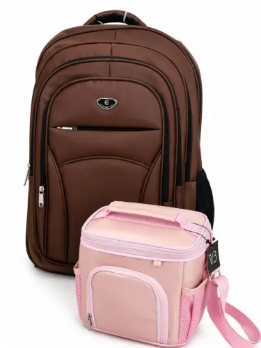 Vendo Mochila grande com térmica