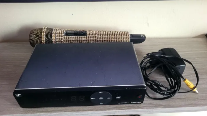 Microfone Sannheiser XSW sem fio