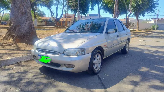 Ford Escort GLX 1.8i 16V 4P 1999