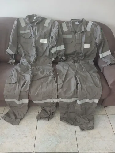 Macacão cinza, N.56(GG), $150