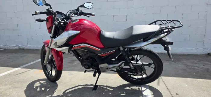 CG Titan 2021 baixo Km