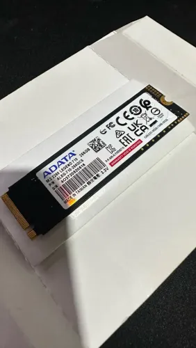 SSD NVME Adata Legend 710 - 256gb