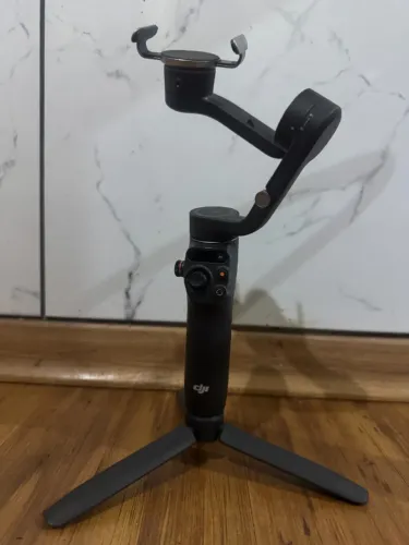 Gimbal Estabilizador DJI Osmo Mobile 6