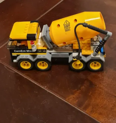 Caminhão betoneira lego city