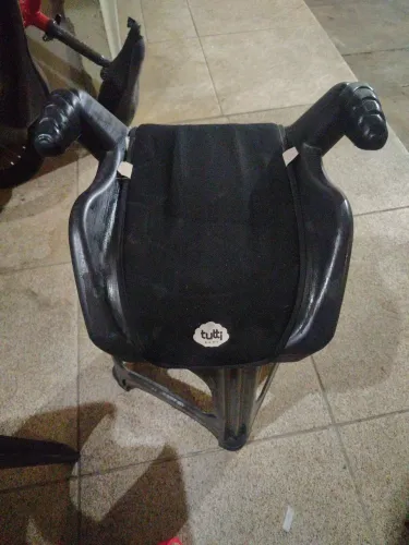 Assento pra criança carro 