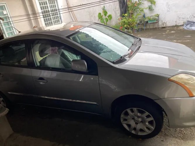 Nissan Sentra 2.0/ 2.0 Flex Fuel 16V Aut. 2011
